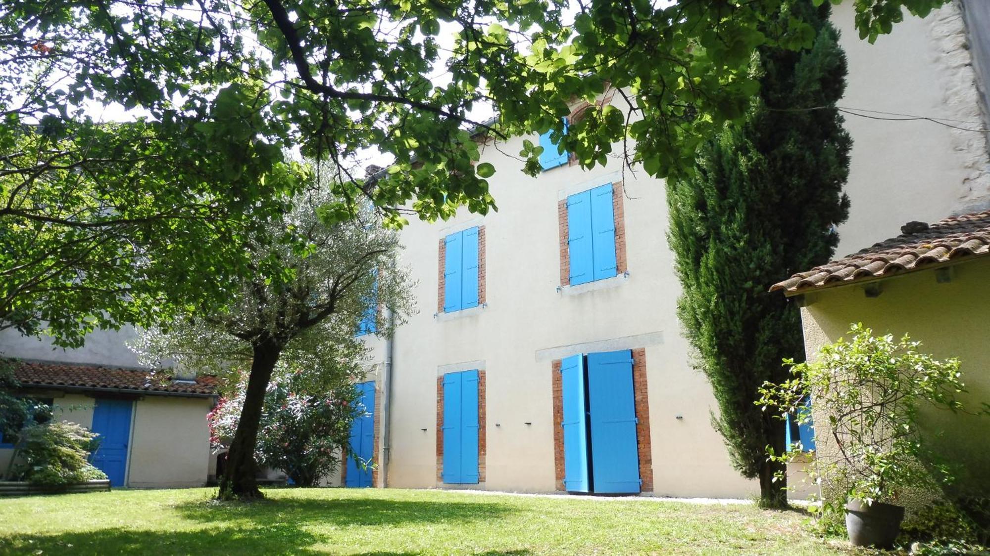 Le Numero 4 ! Labruguiere Exterior photo